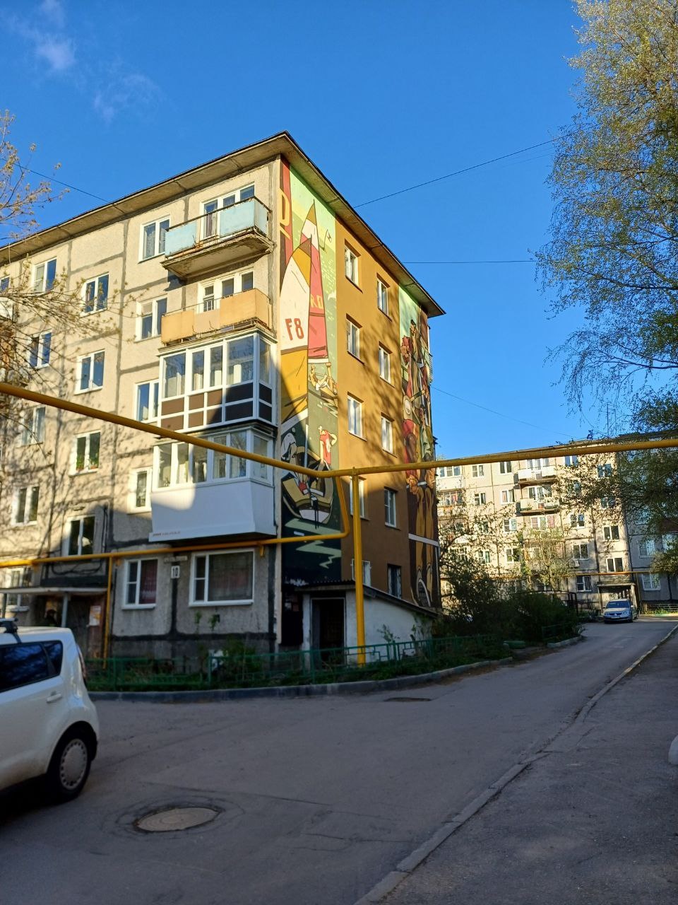 Продается однокомнатная квартира ЧИСТАЯ ПРОДАЖА ЗА 7500000 руб.  НИКТО НЕ ПРОПИСАН И НИКТО НЕ ЖИВЕТ.  4/5  ПАНЕЛЬ.  31/19/6.  С/УЗ СОВМЕЩЕН. Состояние   жилое.    Дом расположен в тихом месте. Рядом с наб. Федоровского. Отличное место для жизни и прогулок.  Кругом Храмы. Видна из квартиры Стрелка - 